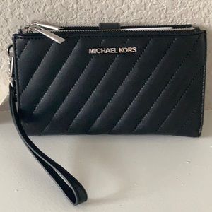 Michael Kors Peyton LG Double Zip Wristlet Wallet